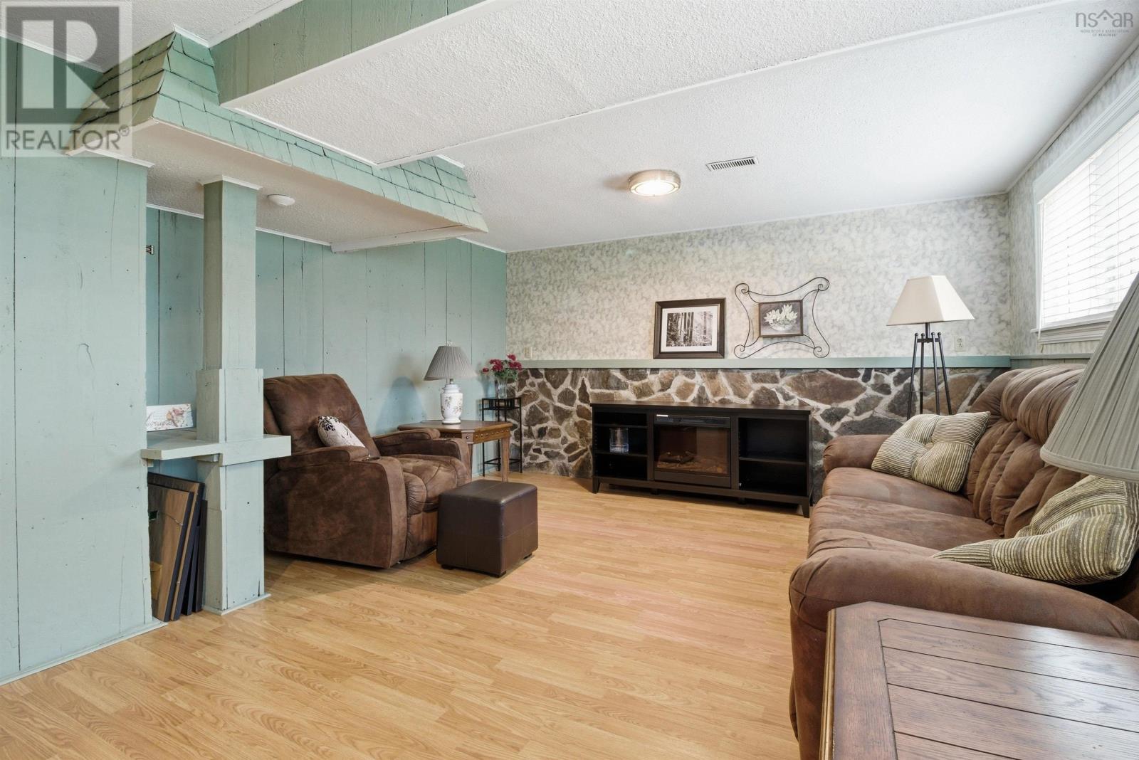 124 Gourok Avenue - 28
