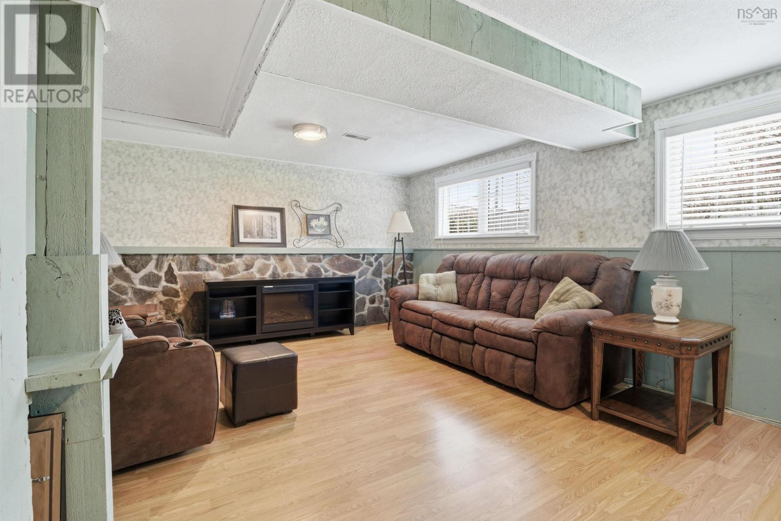 124 Gourok Avenue - 26