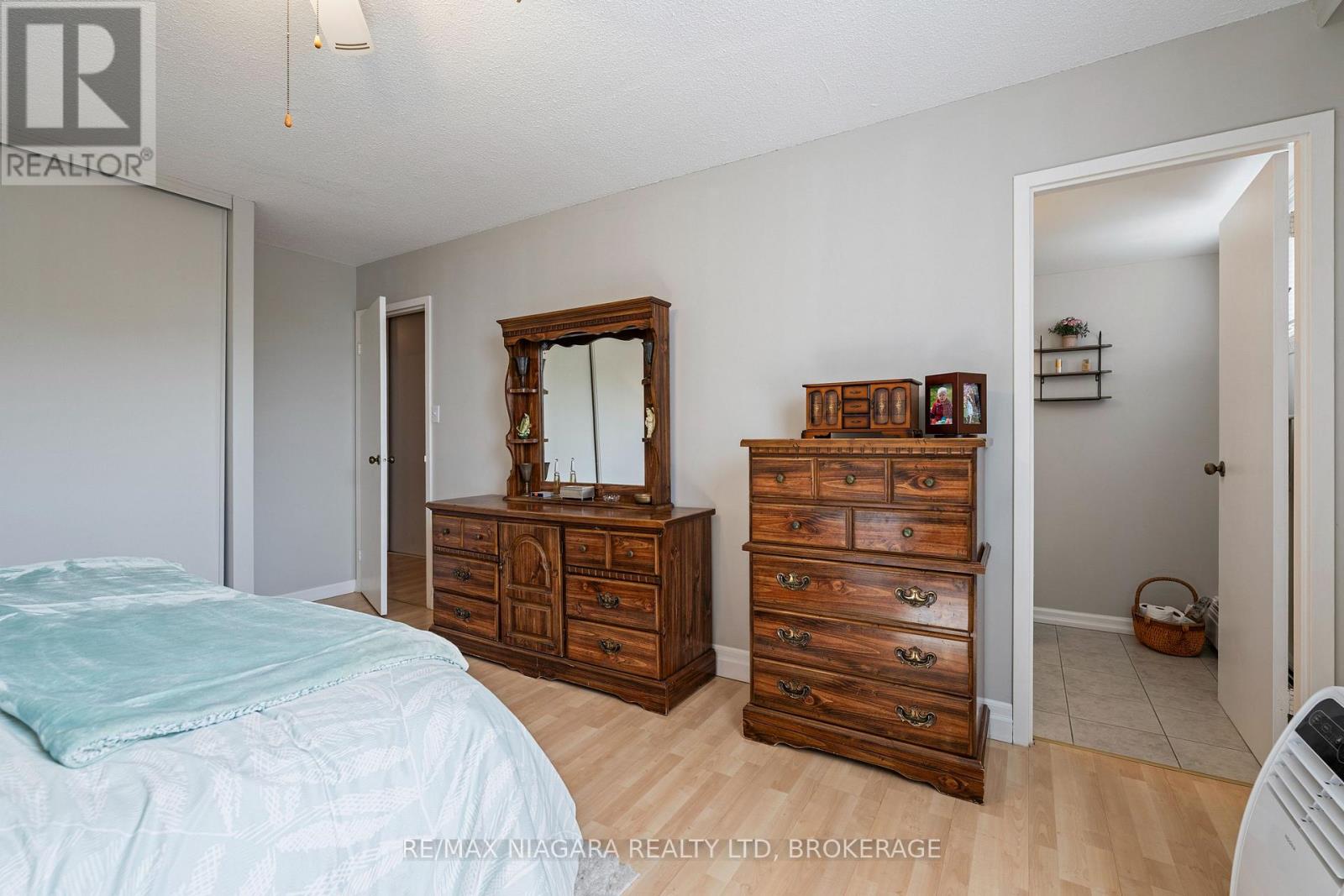 #407 365 GENEVA STREET - 10