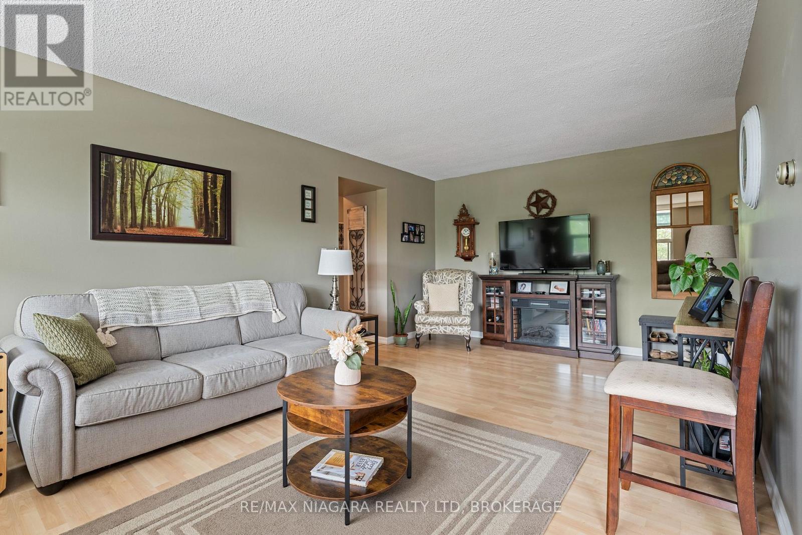 #407 365 GENEVA STREET - 14