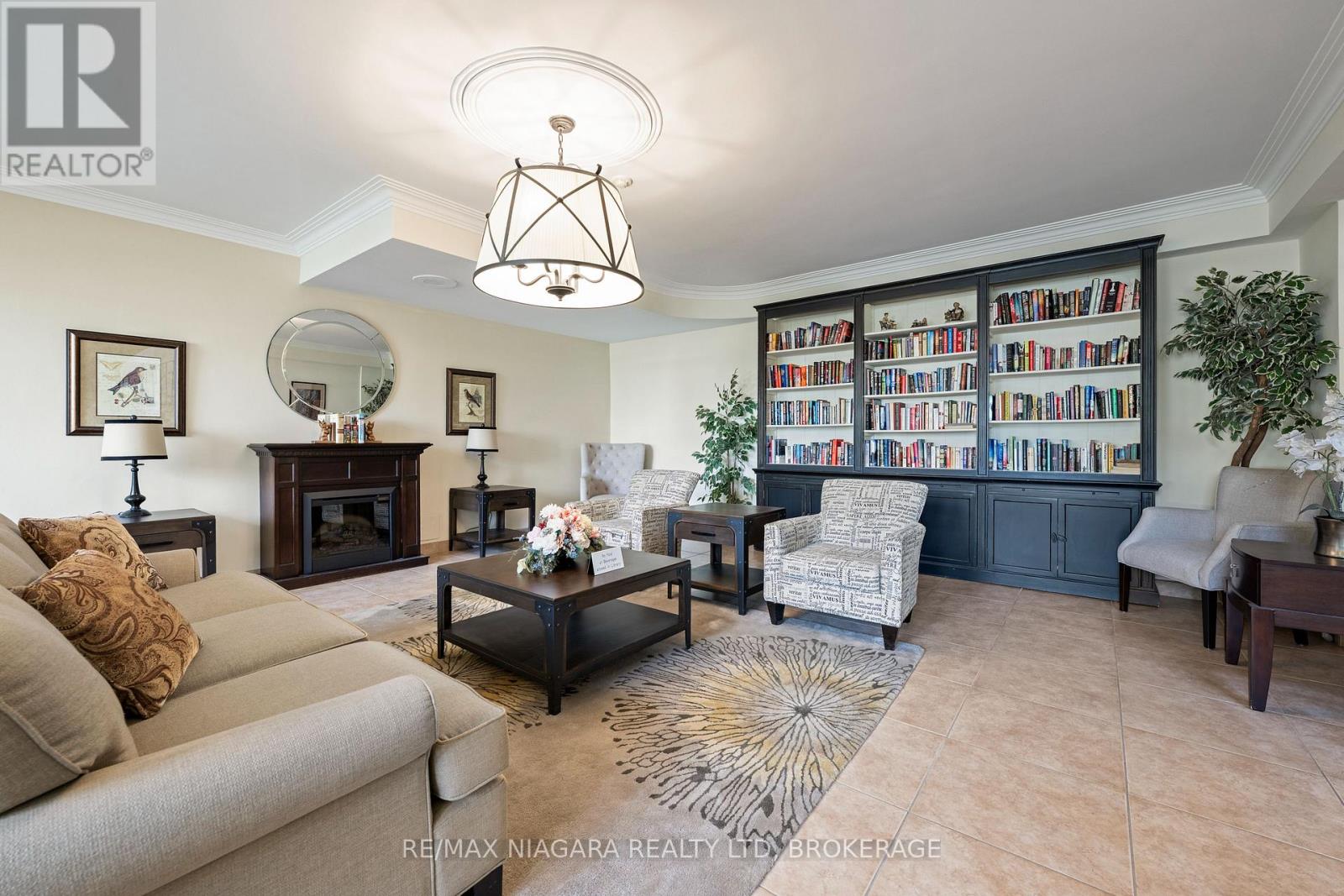 #407 365 GENEVA STREET - 26