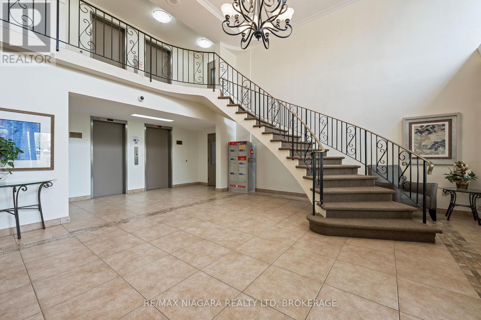 #407 365 GENEVA STREET - 32