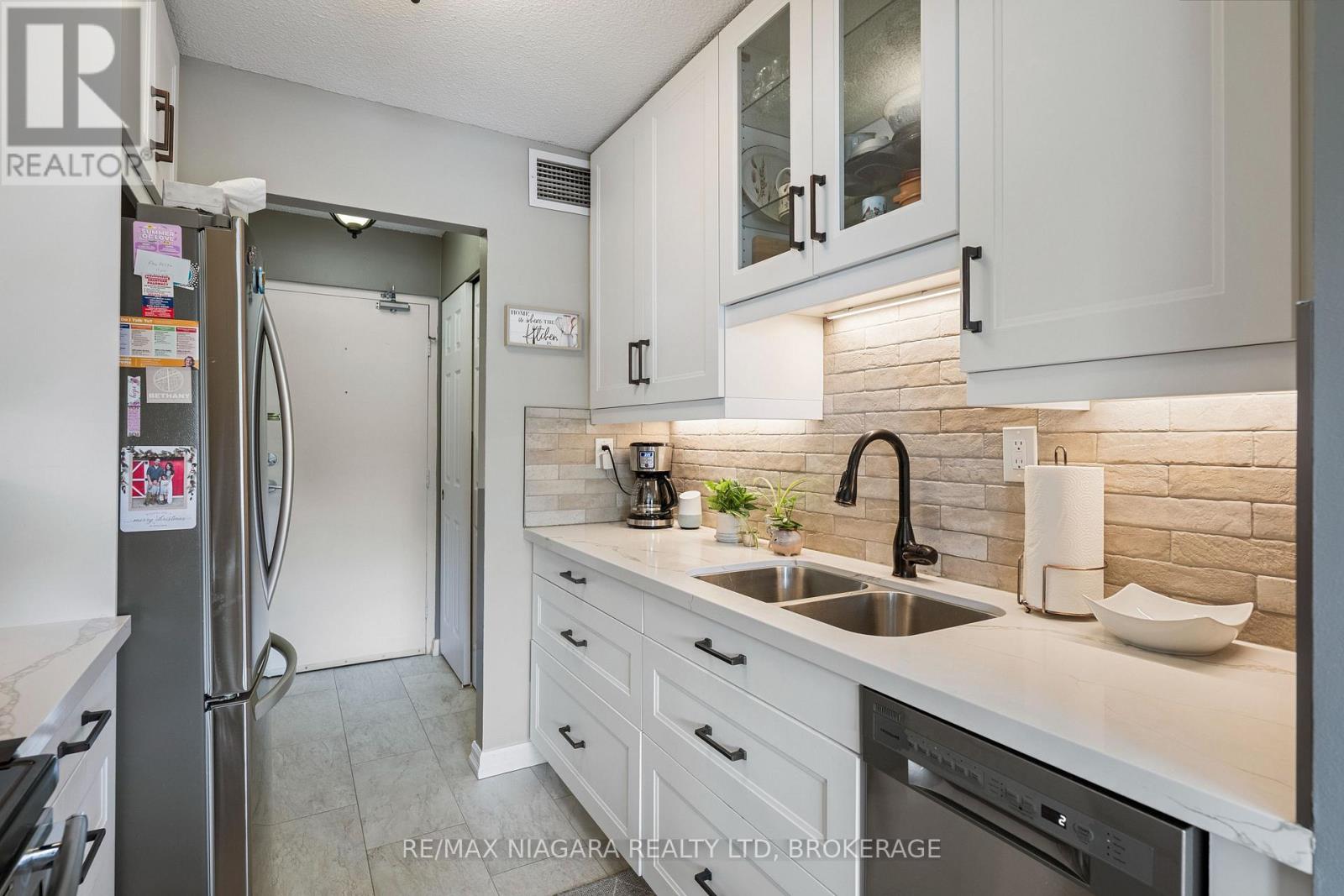 #407 365 GENEVA STREET - 7