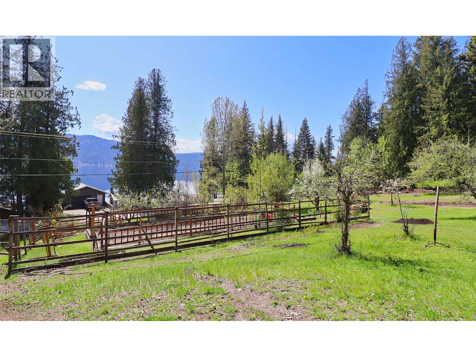 6726 Squilax Anglemont Road - 21