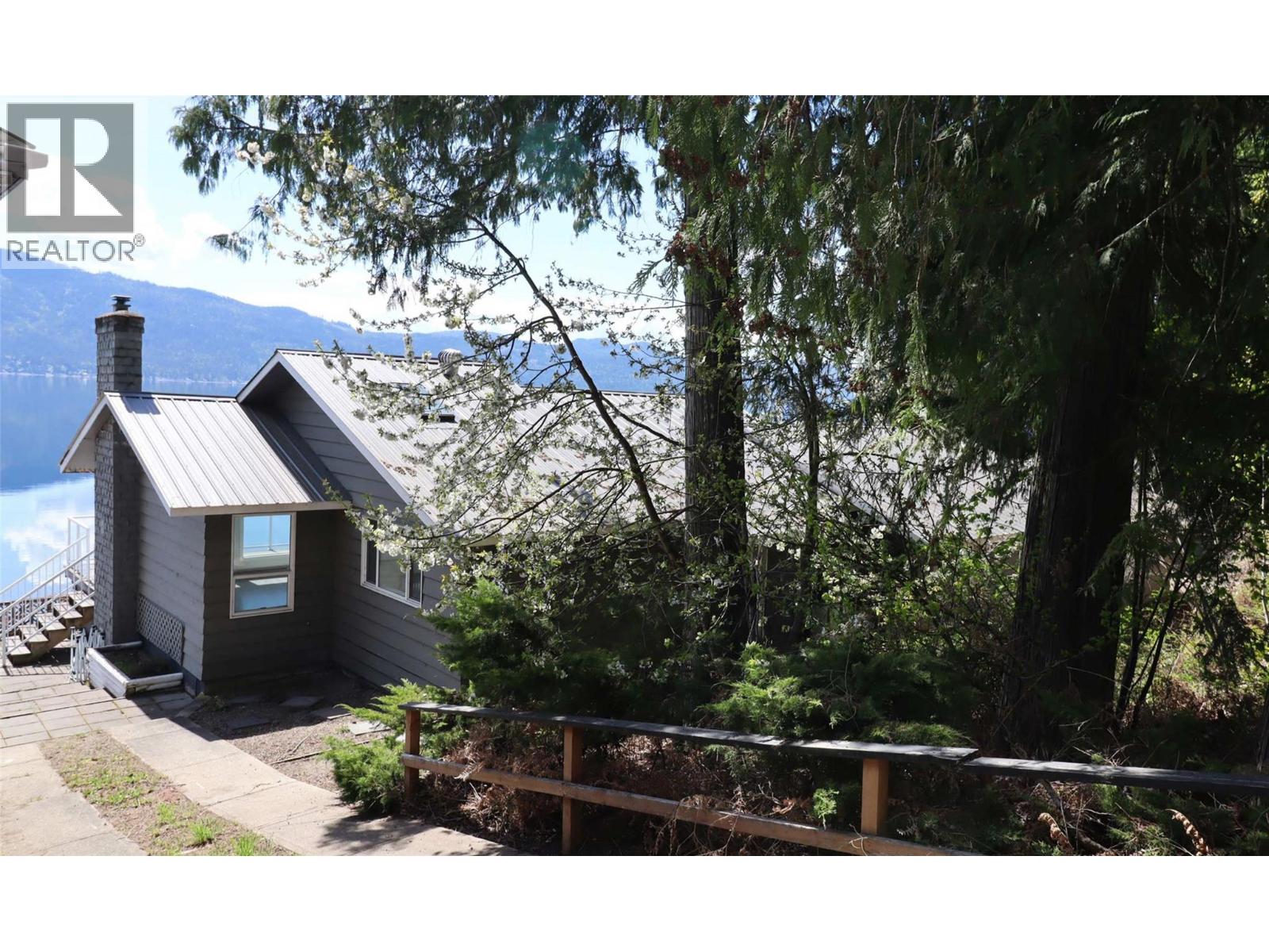 6726 Squilax Anglemont Road - 24