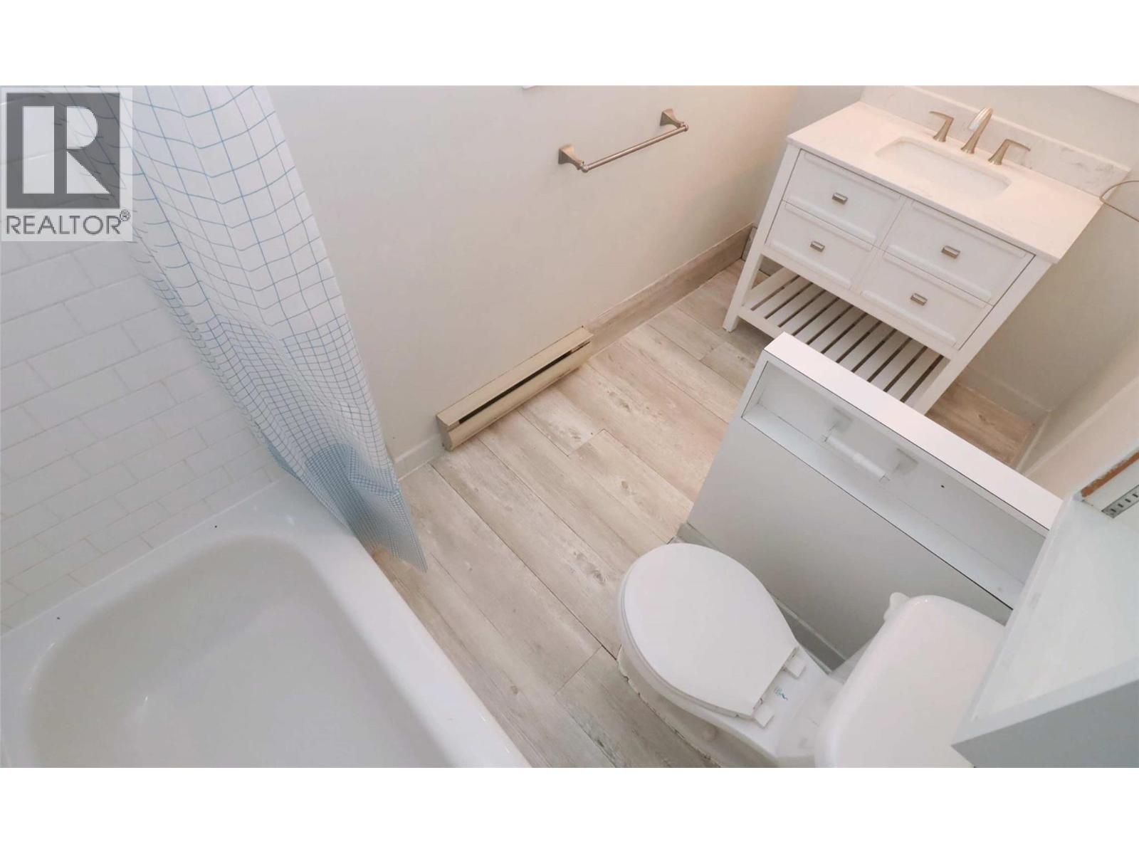6726 Squilax Anglemont Road - 51