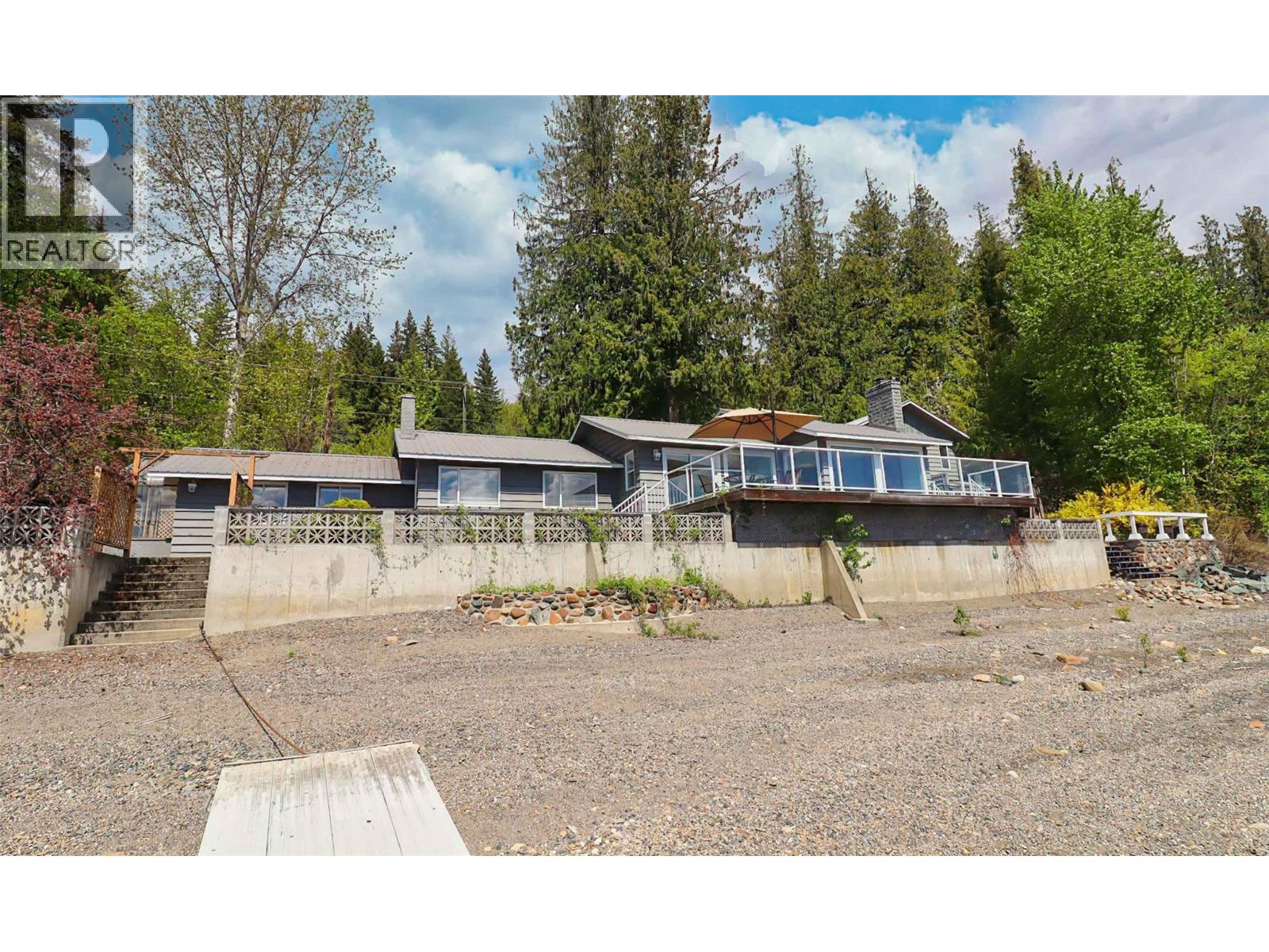 6726 Squilax Anglemont Road - 88