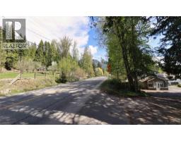 6726 Squilax Anglemont Road, Magna Bay, BC V0E1M7 Photo 67