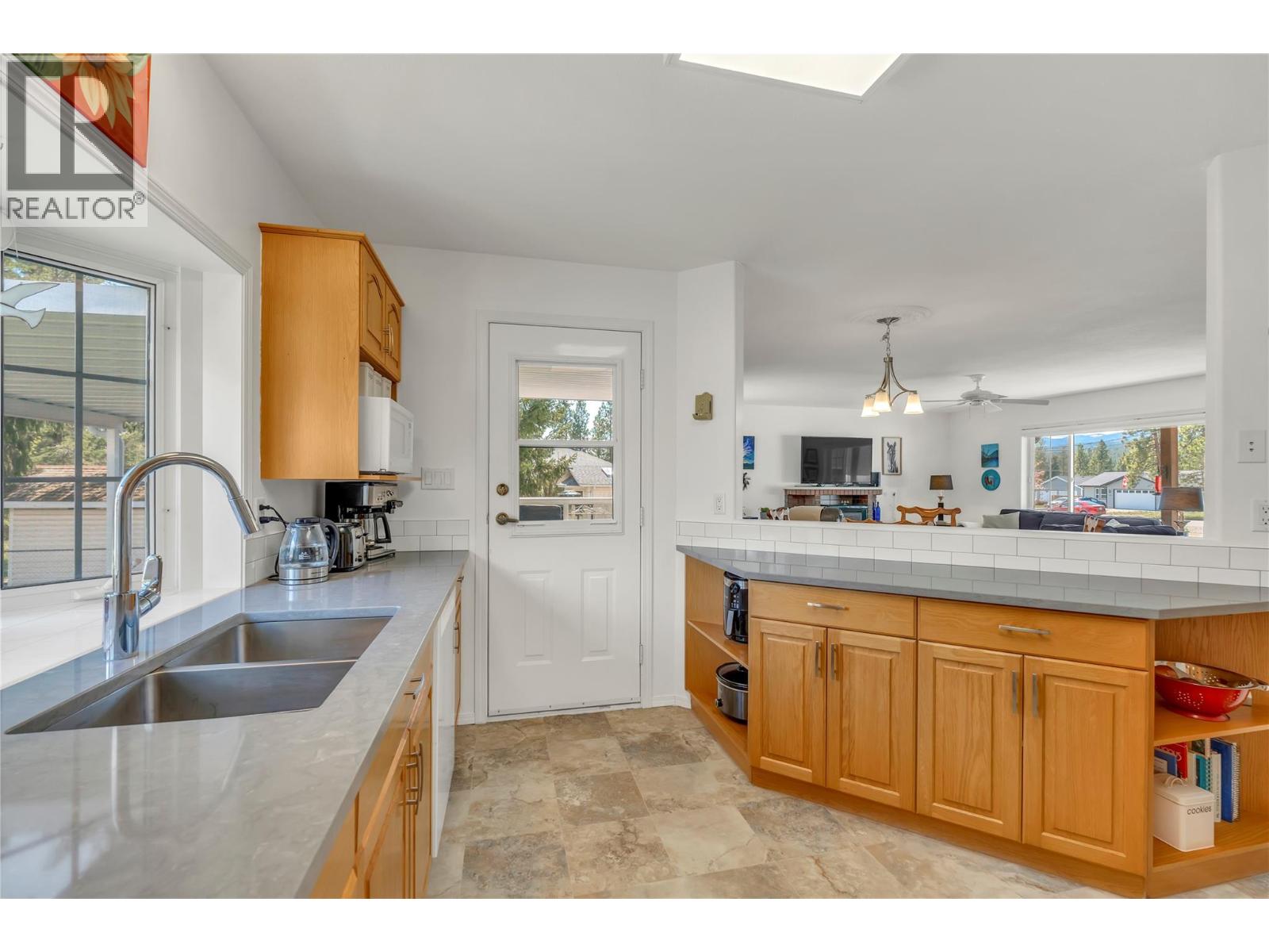 125 West China Creek Road - 10
