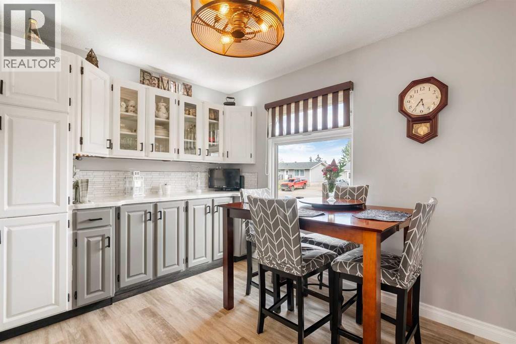 18 Moberly Crescent - 6