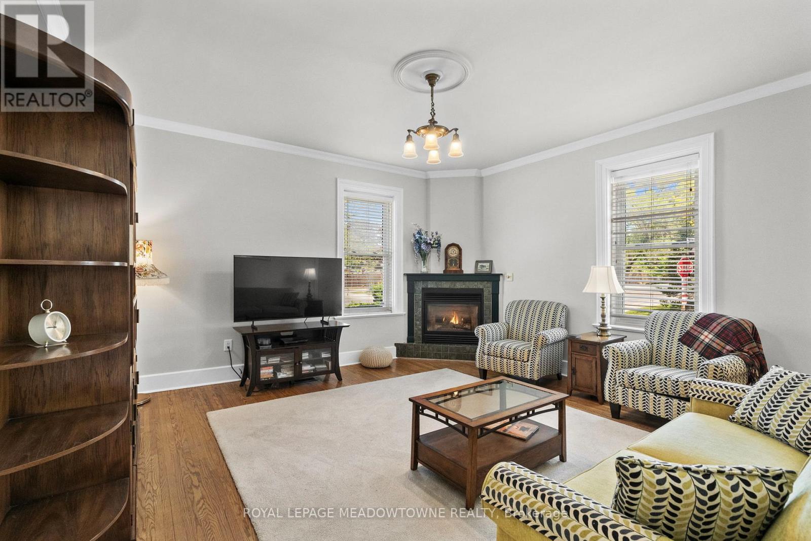 272 PINE STREET - 11
