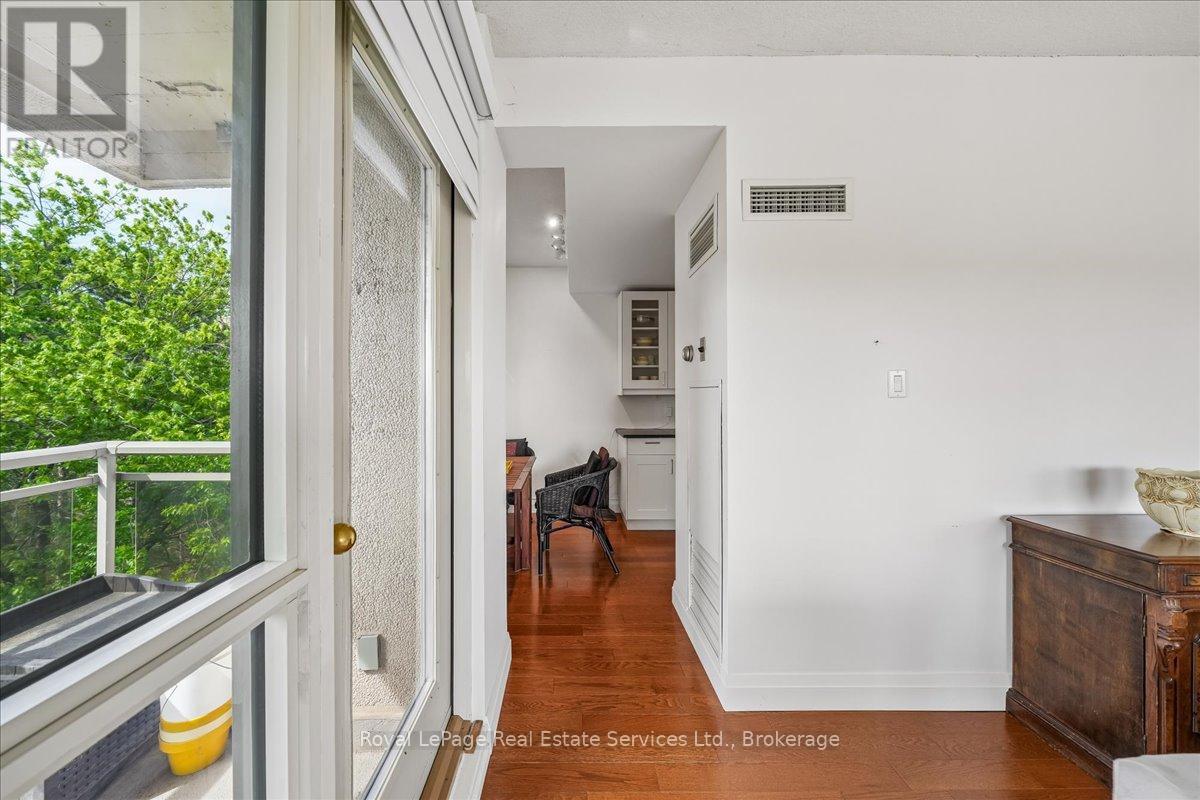 #405 2511 LAKESHORE ROAD W - Image 15