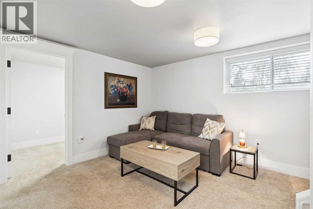162 Fyffe Road SE - 23