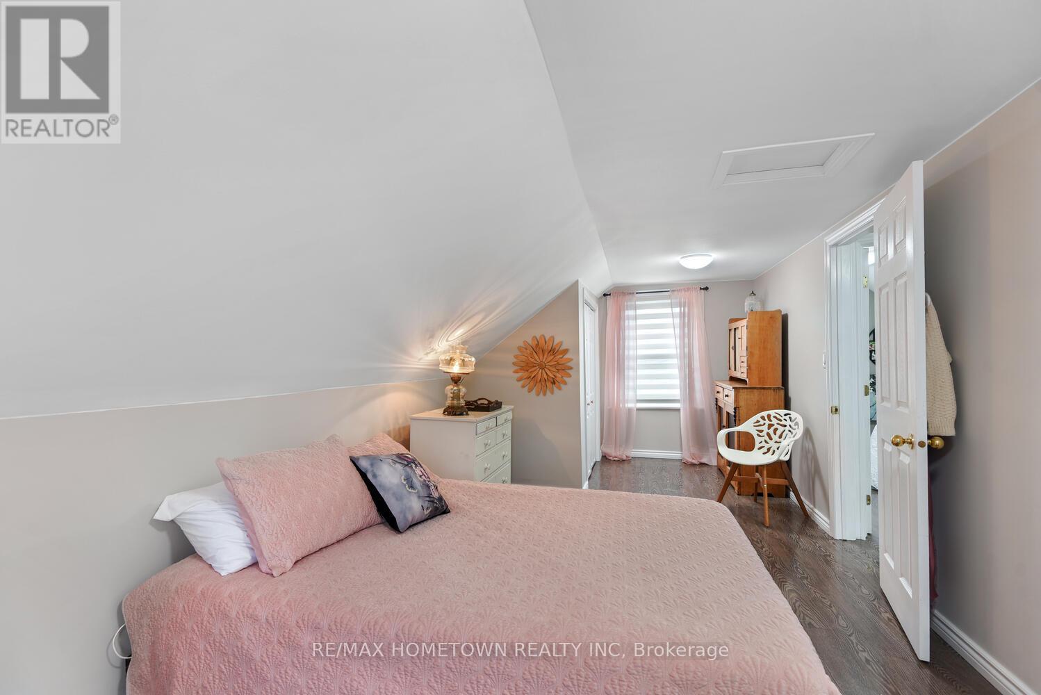 20 HARTLEY STREET - 26
