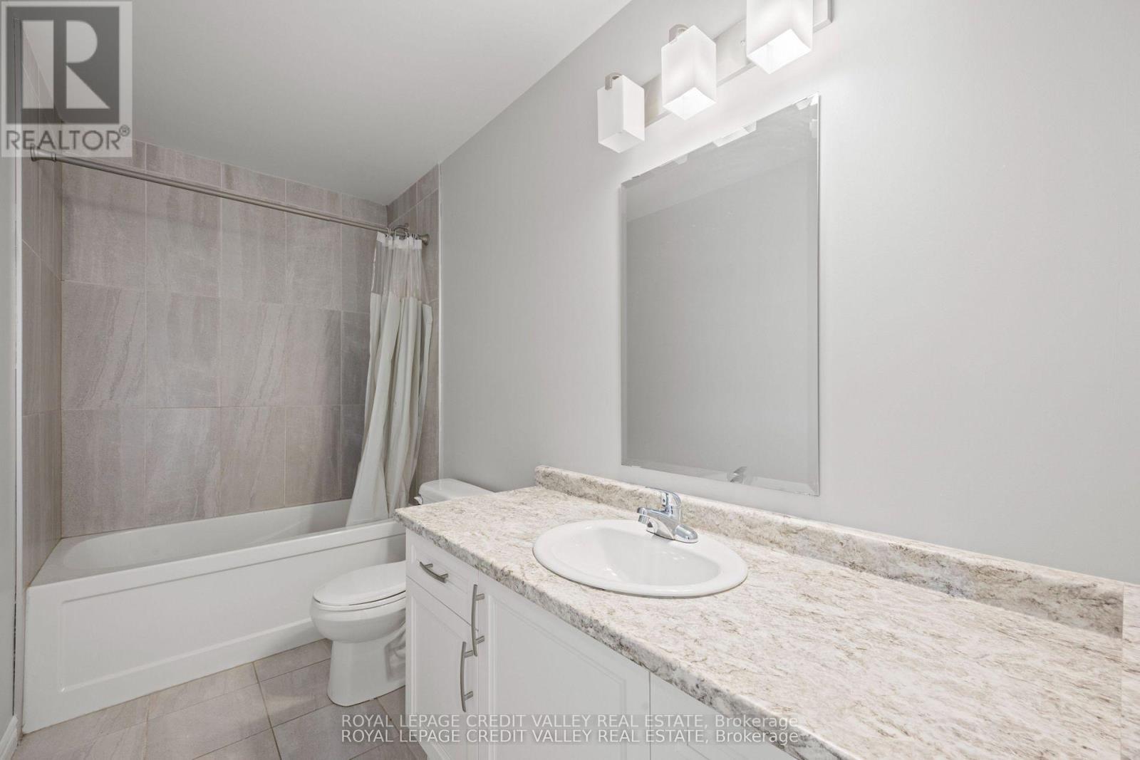 2739 ASIMA DRIVE - 33