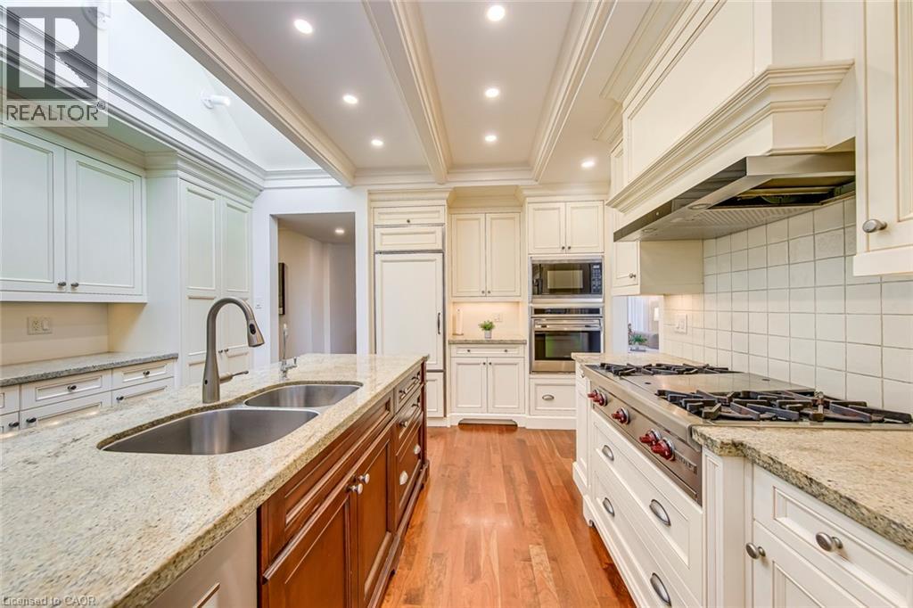 1518 OAKHILL Drive - 12