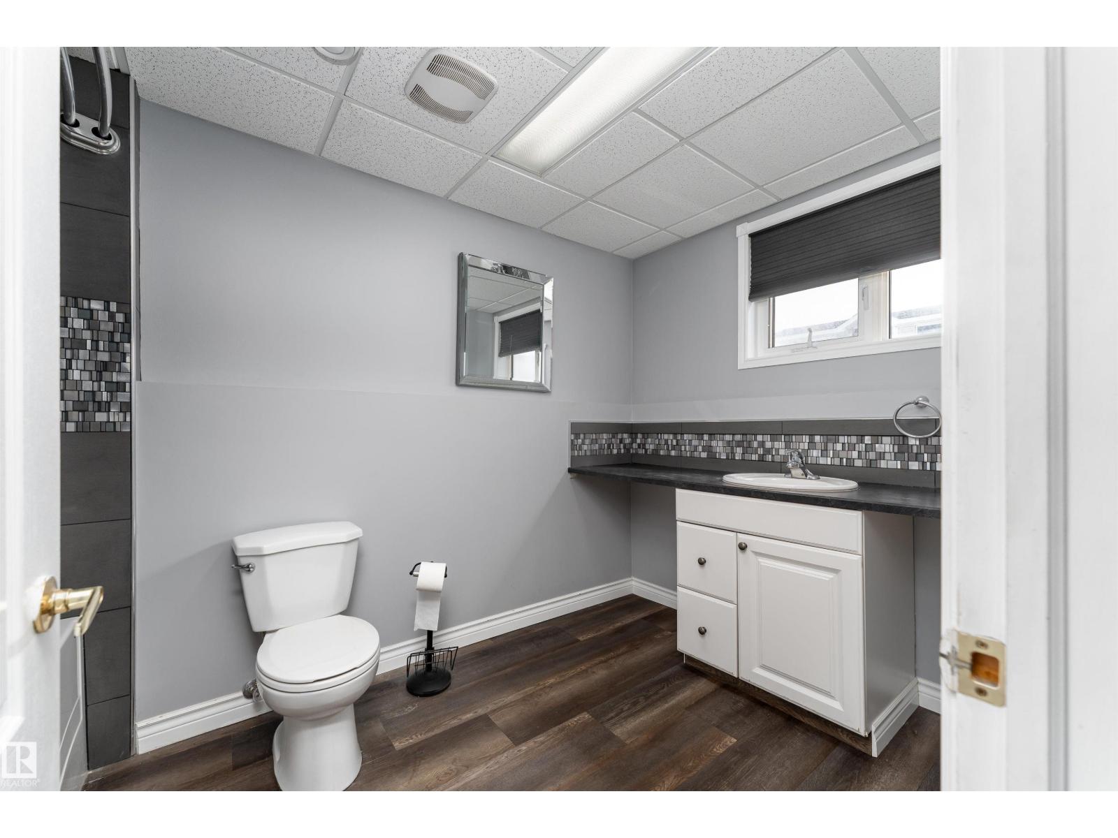 4403 YEOMAN DR — photo 28