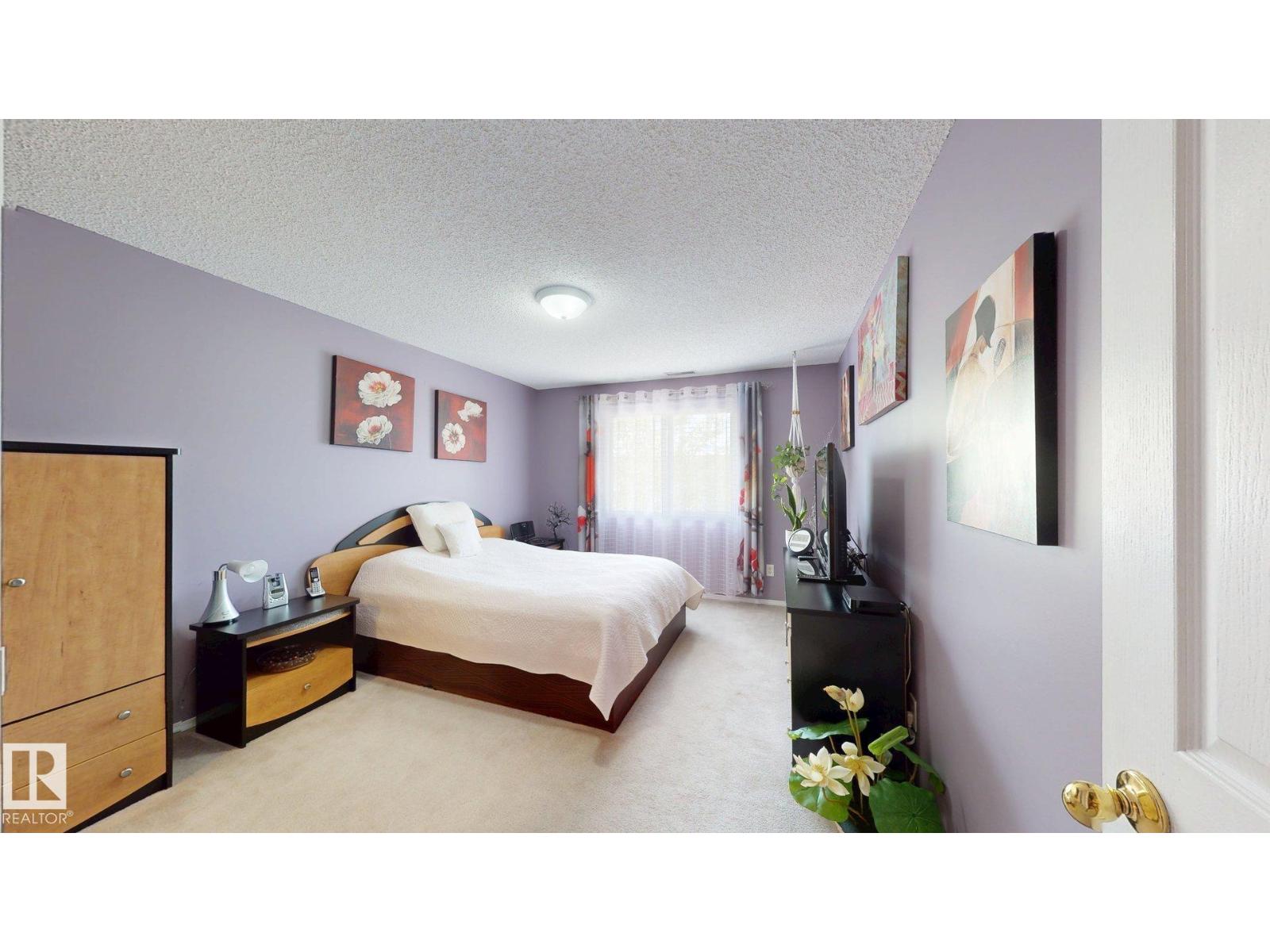 #405 16303 95 ST NW NW - 22
