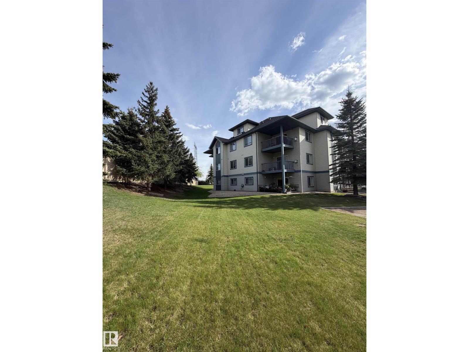 #405 16303 95 ST NW NW - 40