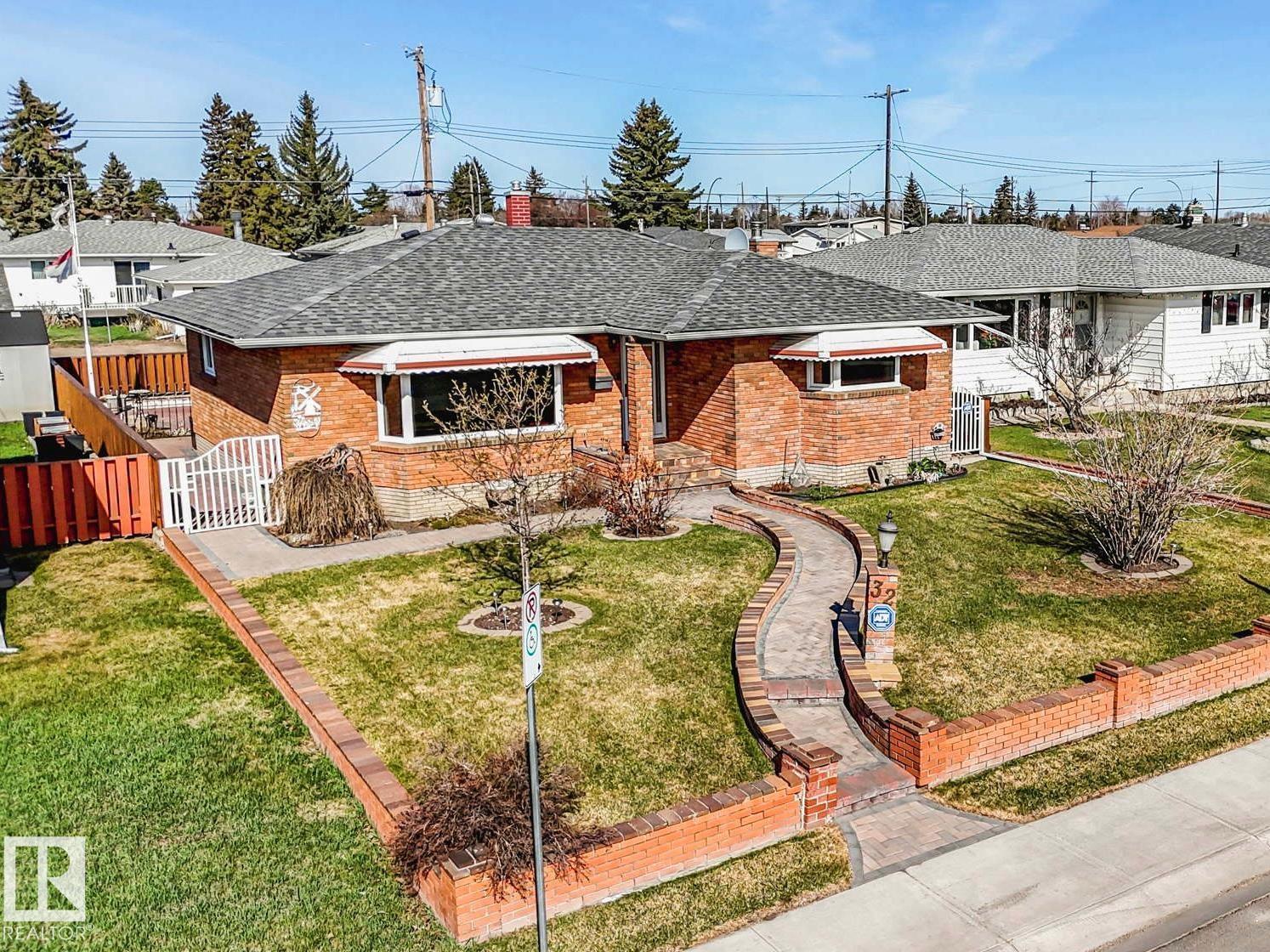 13532 113 ST NW - Image 2
