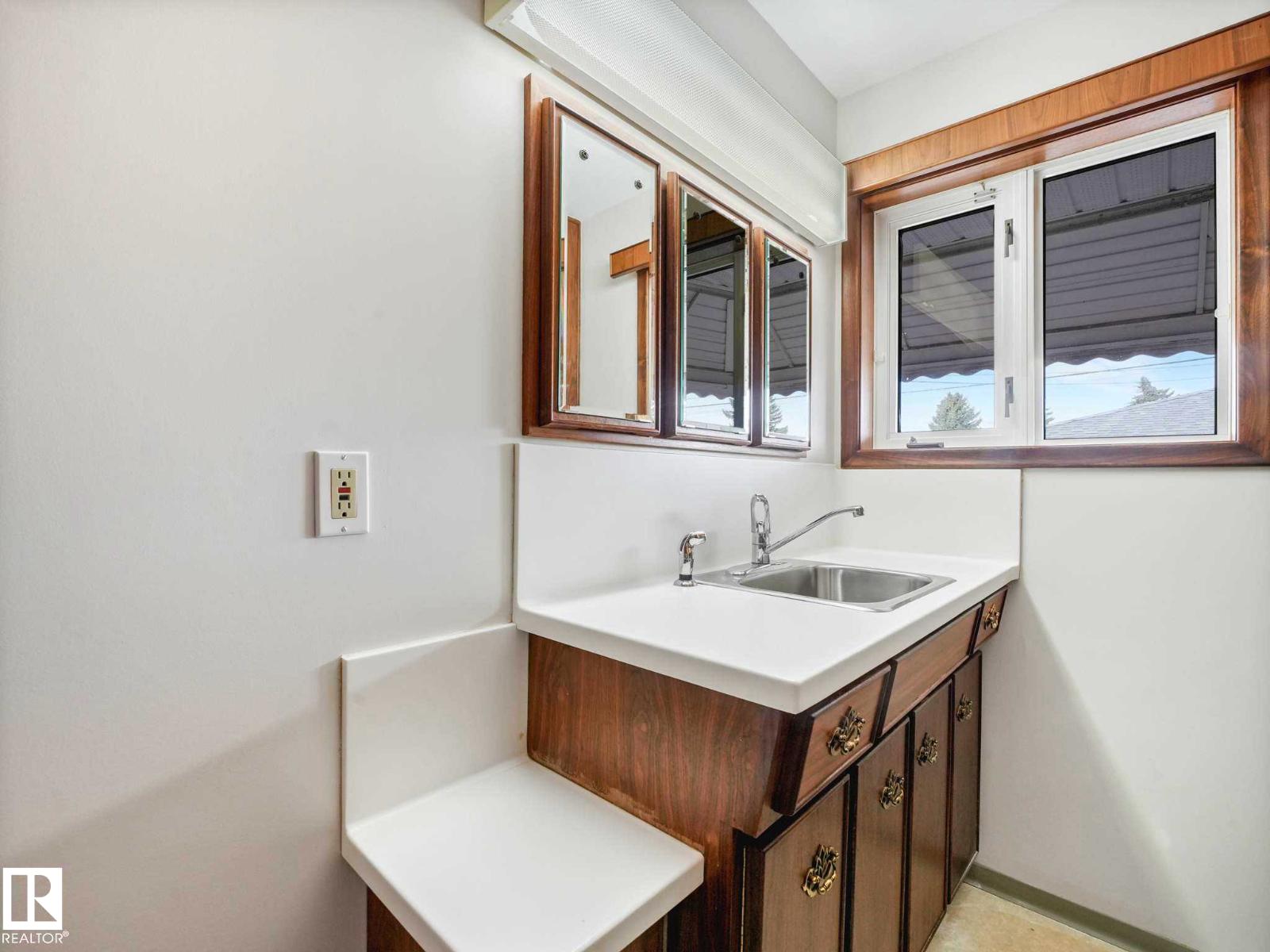 13532 113 ST NW - 26