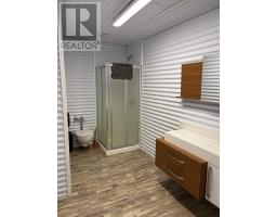 21 Pembroke Street W, Pembroke, ON K8A5R4 Photo 16