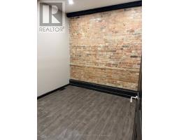 21 Pembroke Street W, Pembroke, ON K8A5R4 Photo 9