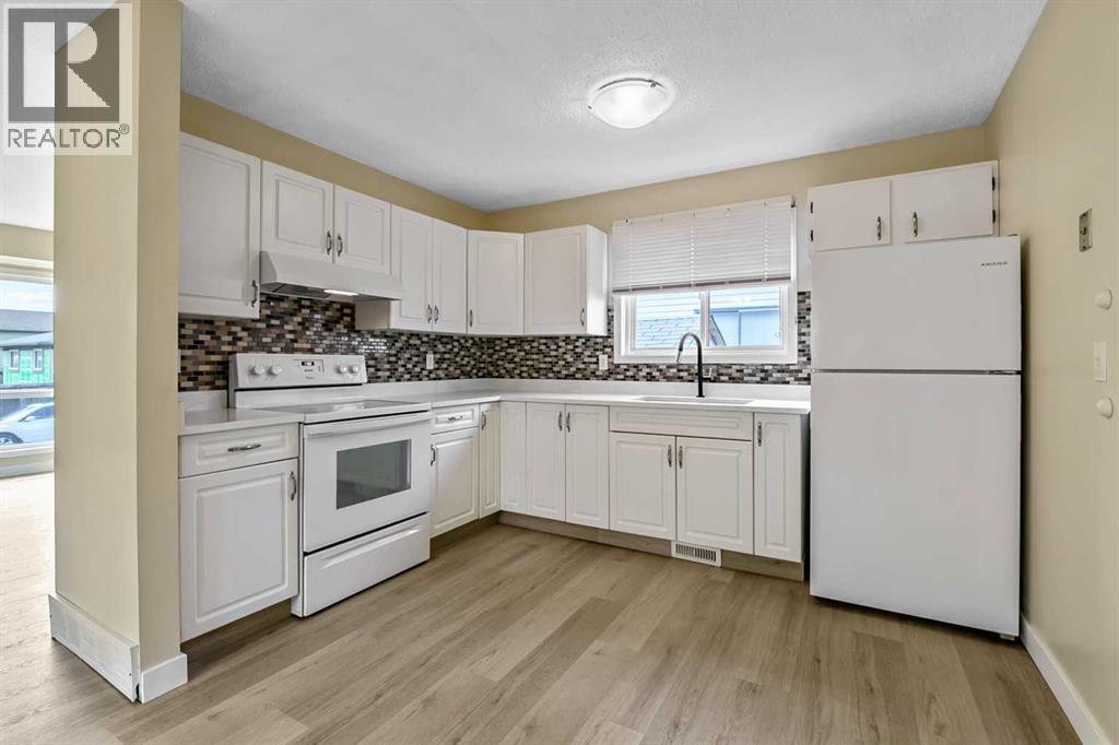 27 Aberdare Crescent NE - 9