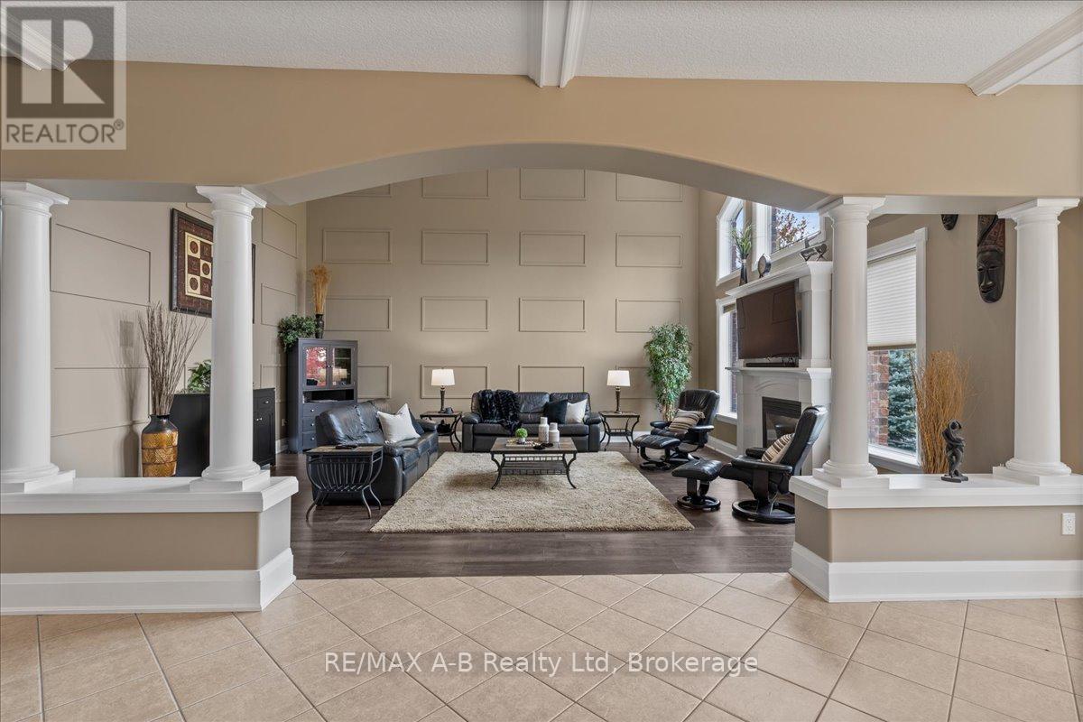 151 HURON ROAD - 11