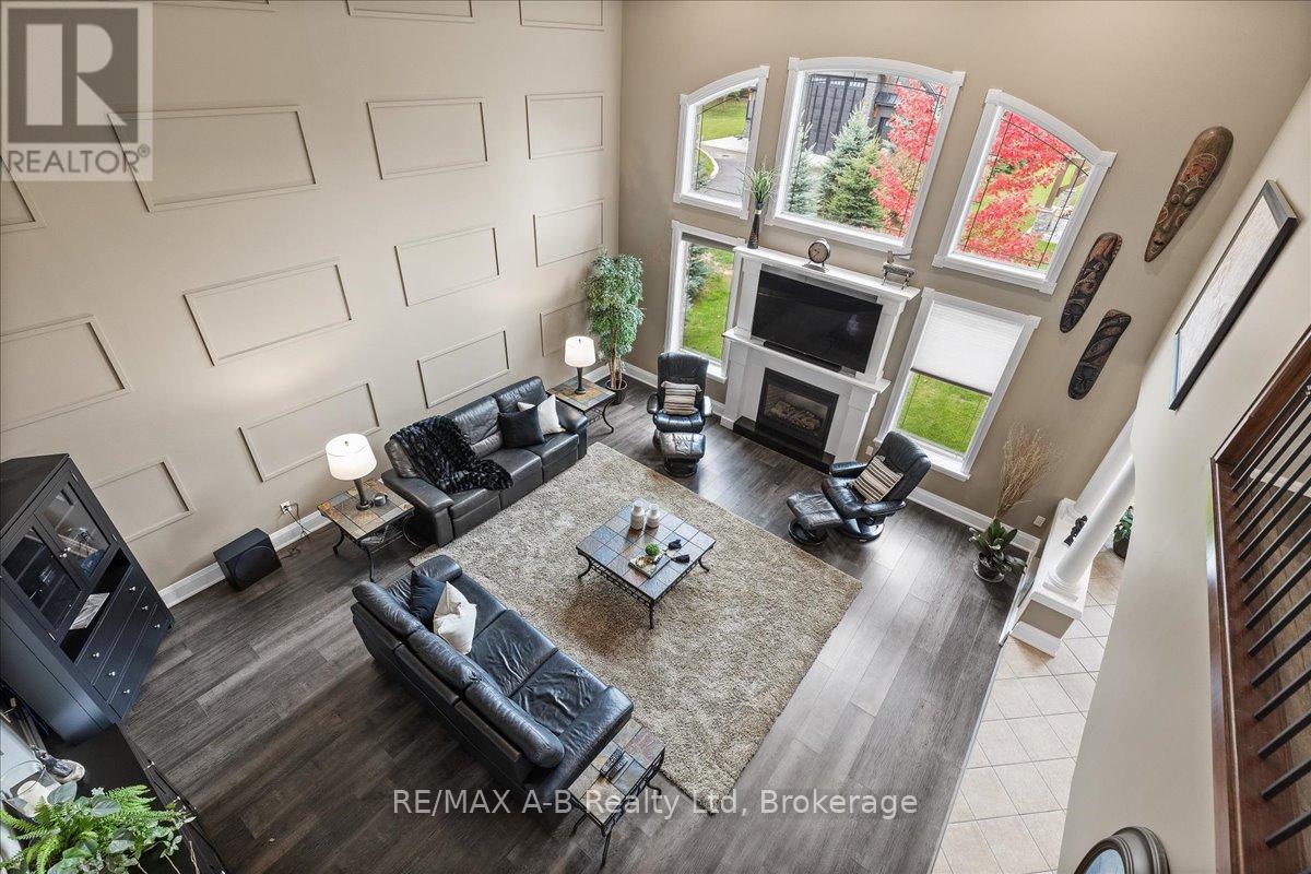 151 HURON ROAD - 12