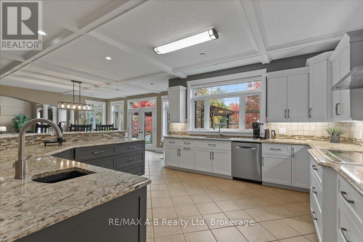 151 HURON ROAD - 21