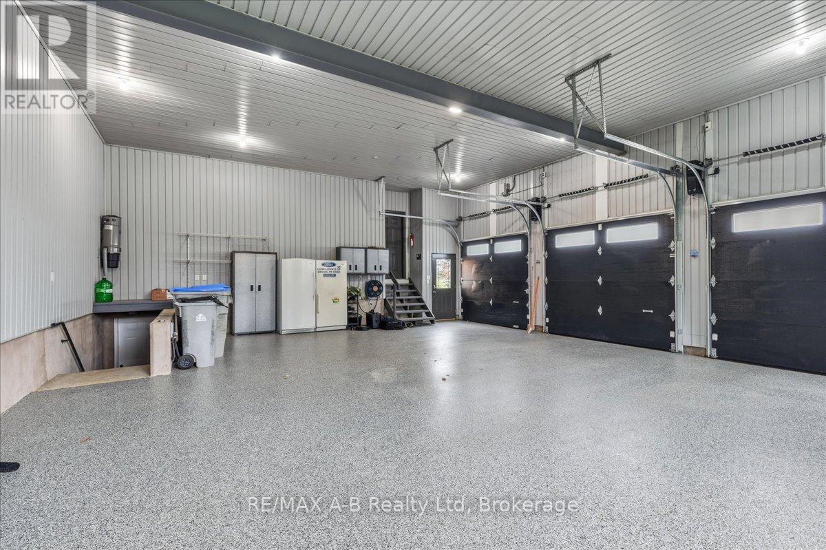 151 HURON ROAD - 48