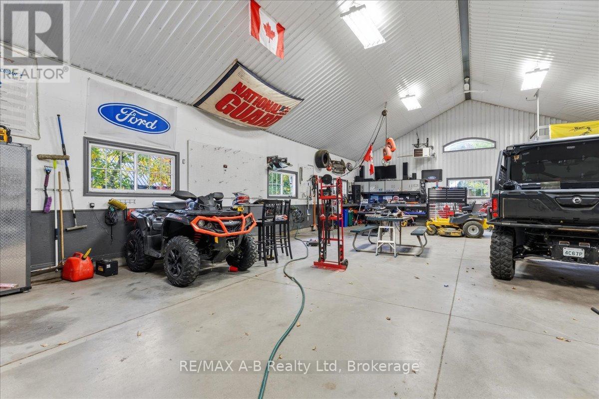 151 HURON ROAD - 49
