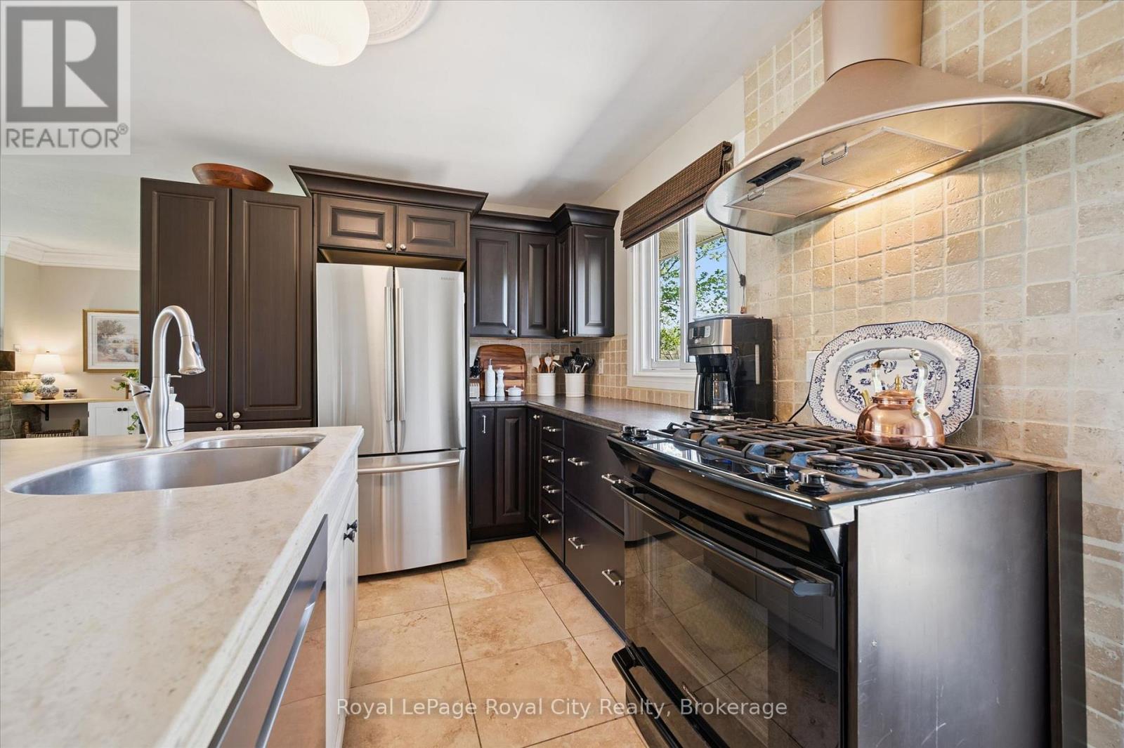 4 MACDONALD STREET - 6