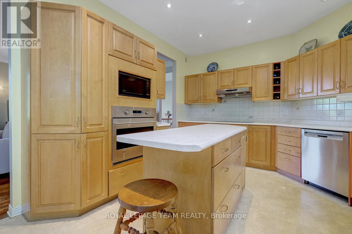 912 MAPLE HILL ROAD - 10