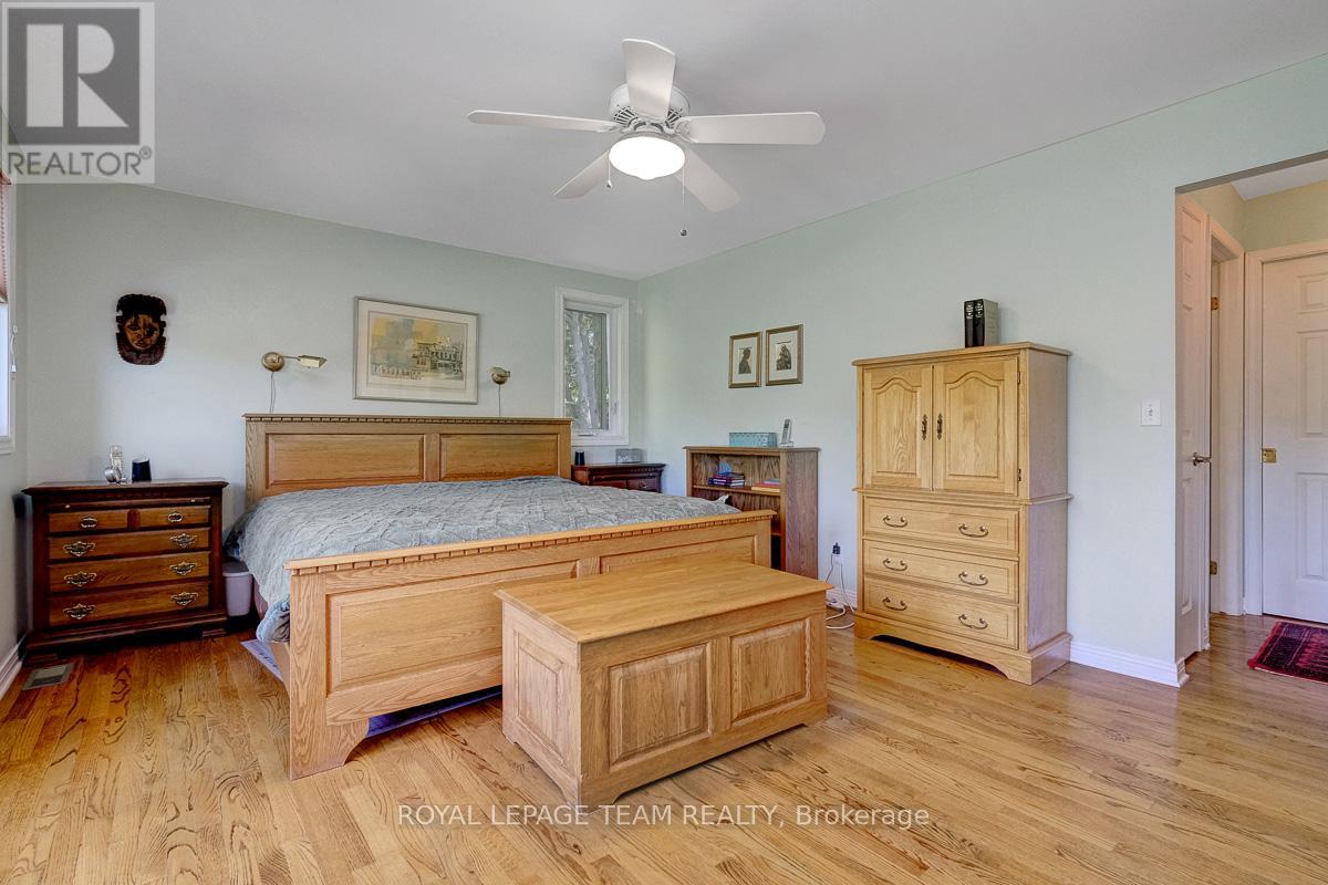 912 MAPLE HILL ROAD - 16