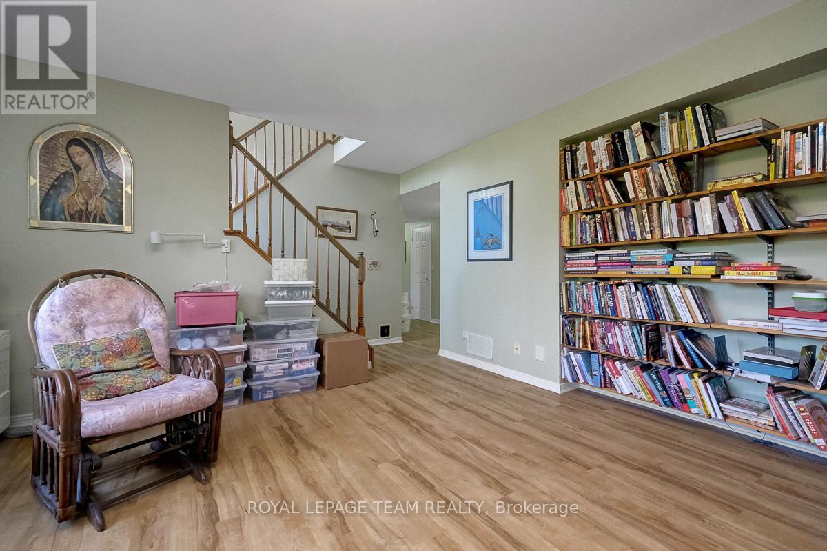 912 MAPLE HILL ROAD - 23