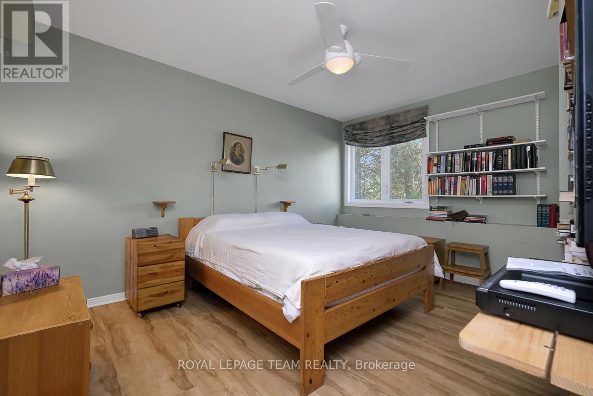 912 MAPLE HILL ROAD - 24