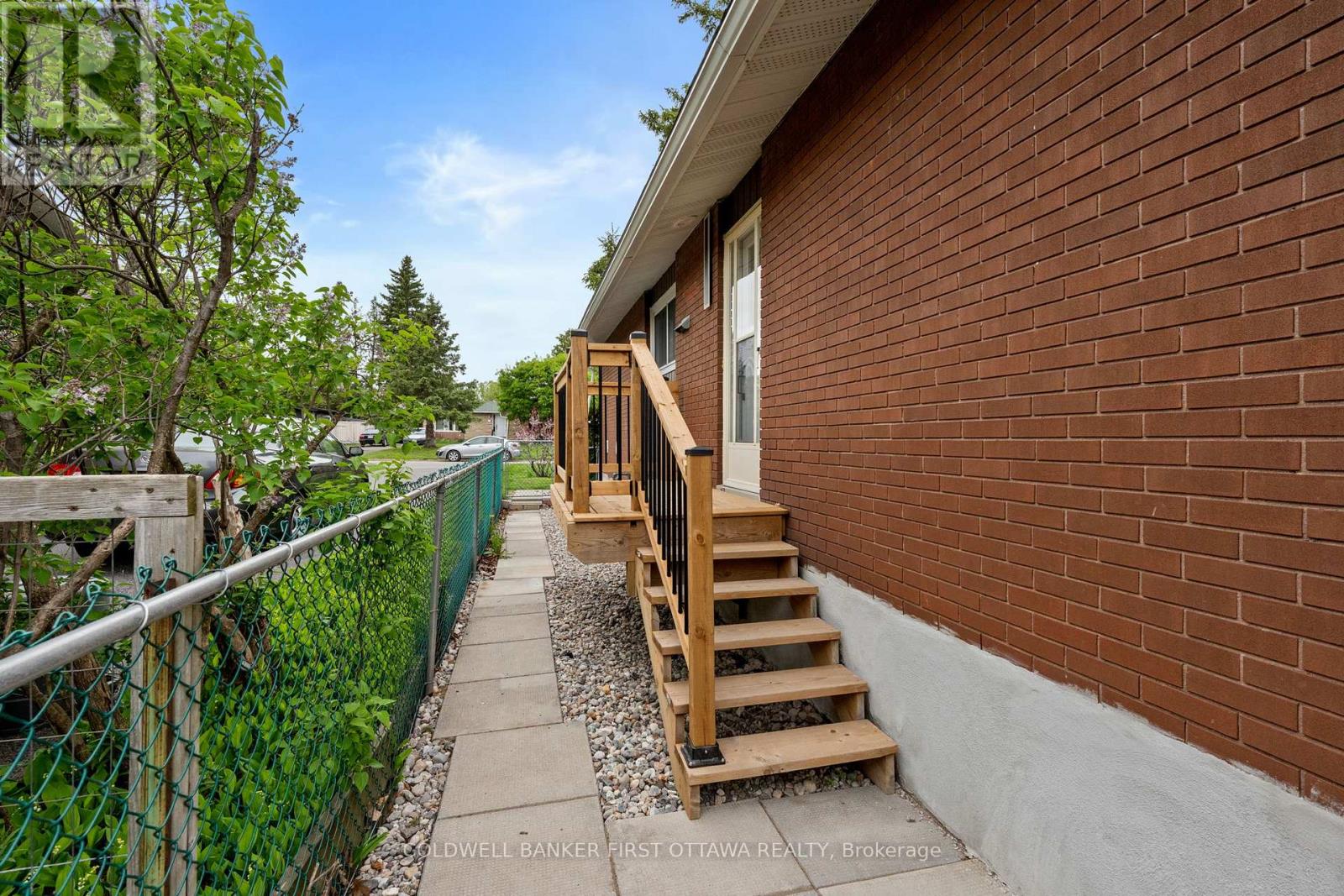 26 SPRING GARDEN AVENUE - 35