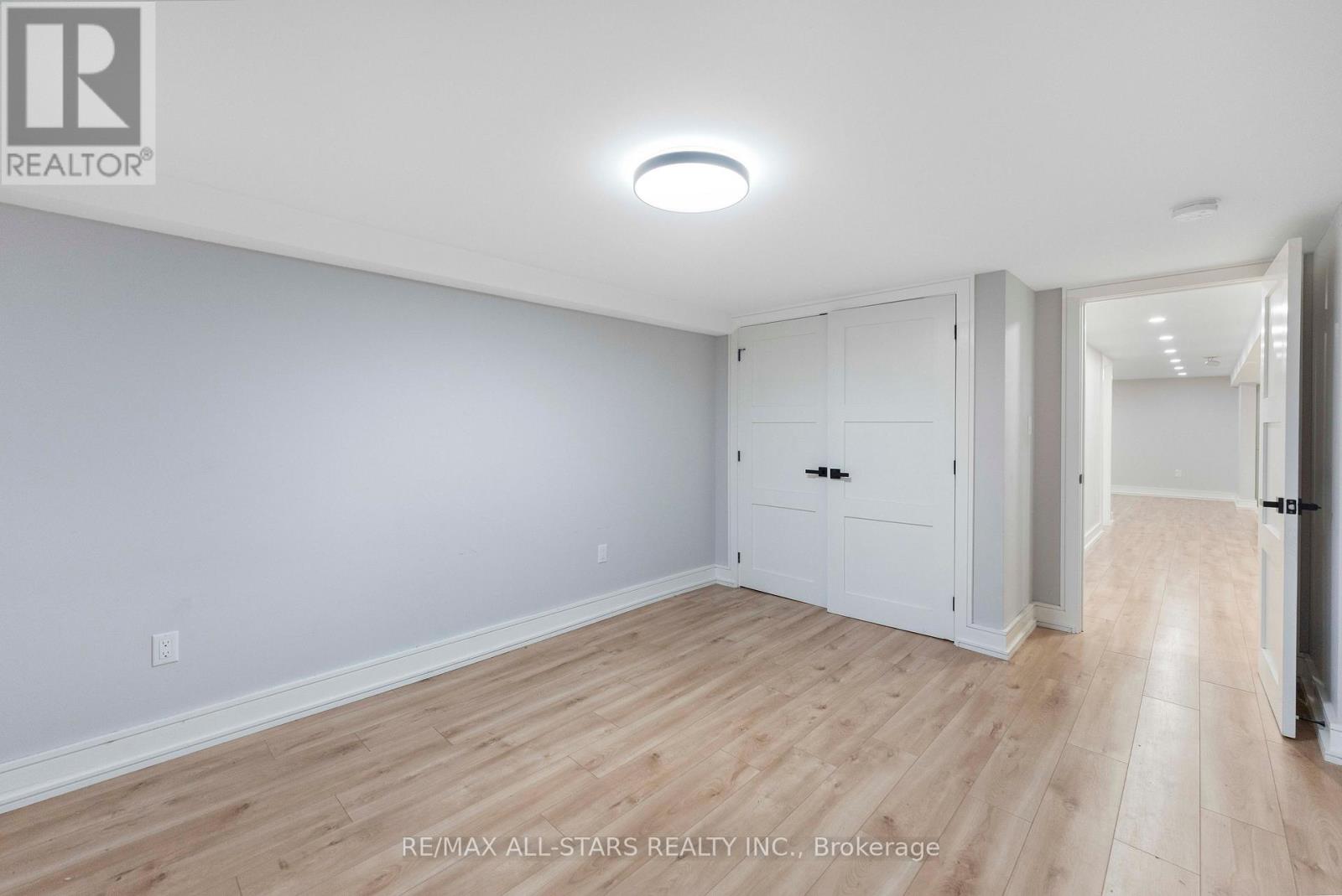 826 KROSNO BOULEVARD - 29