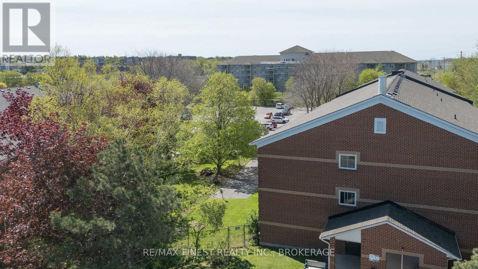 ##115 561 ARMSTRONG ROAD - 1