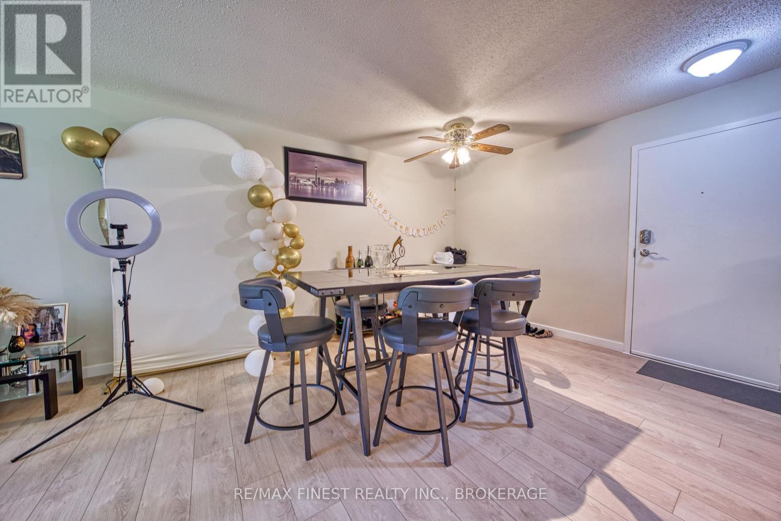 ##115 561 ARMSTRONG ROAD - 12