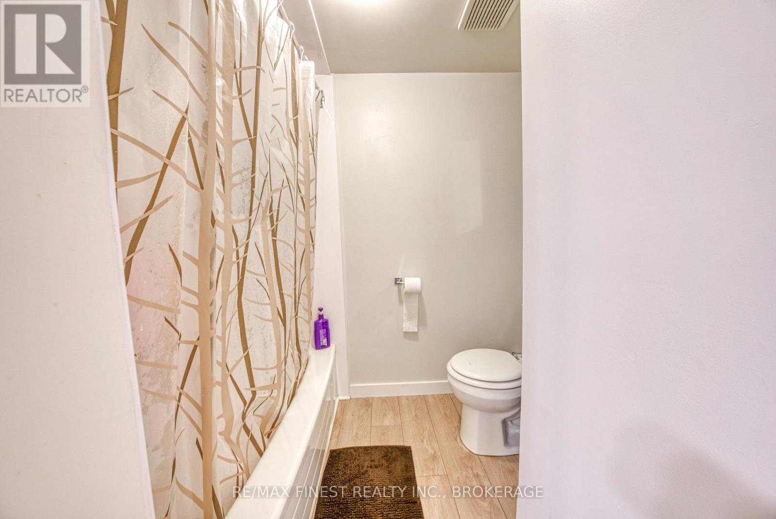 ##115 561 ARMSTRONG ROAD - 18