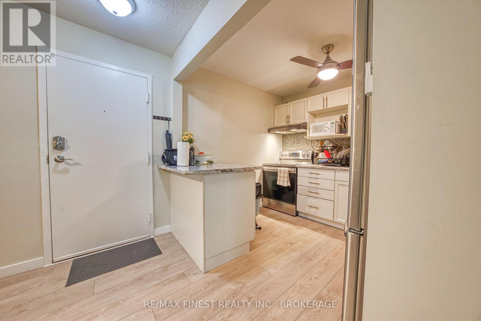 ##115 561 ARMSTRONG ROAD - 3