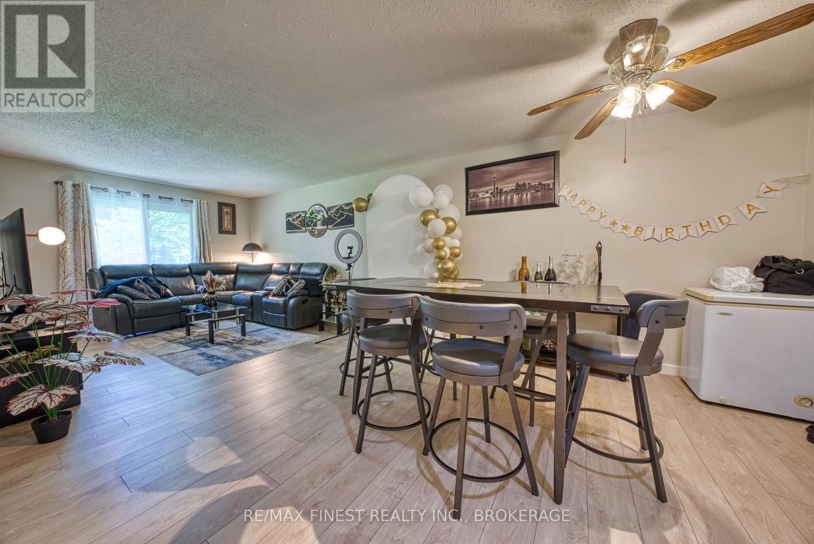##115 561 ARMSTRONG ROAD - 9
