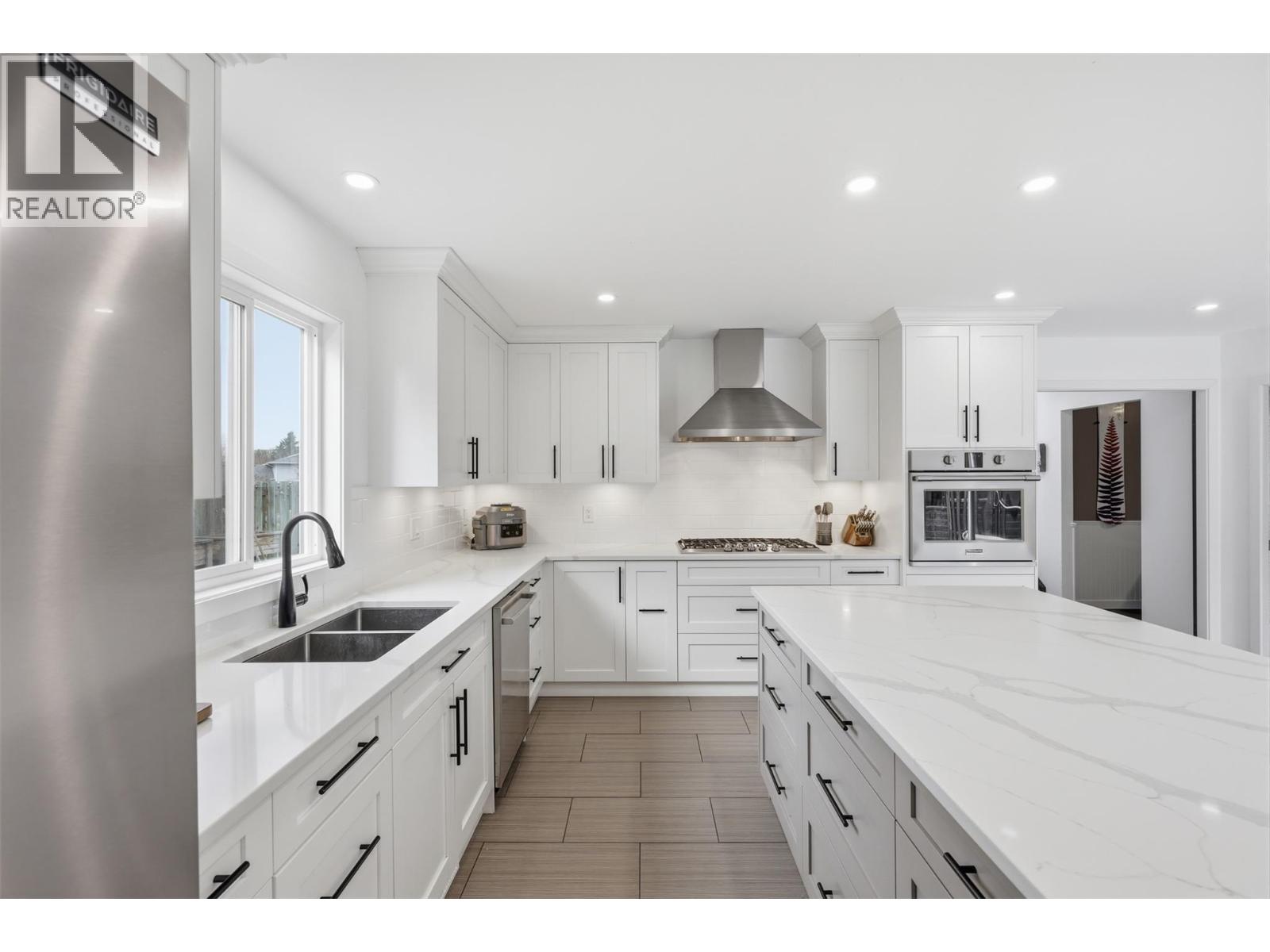 2298 Balfour Court, Kamloops