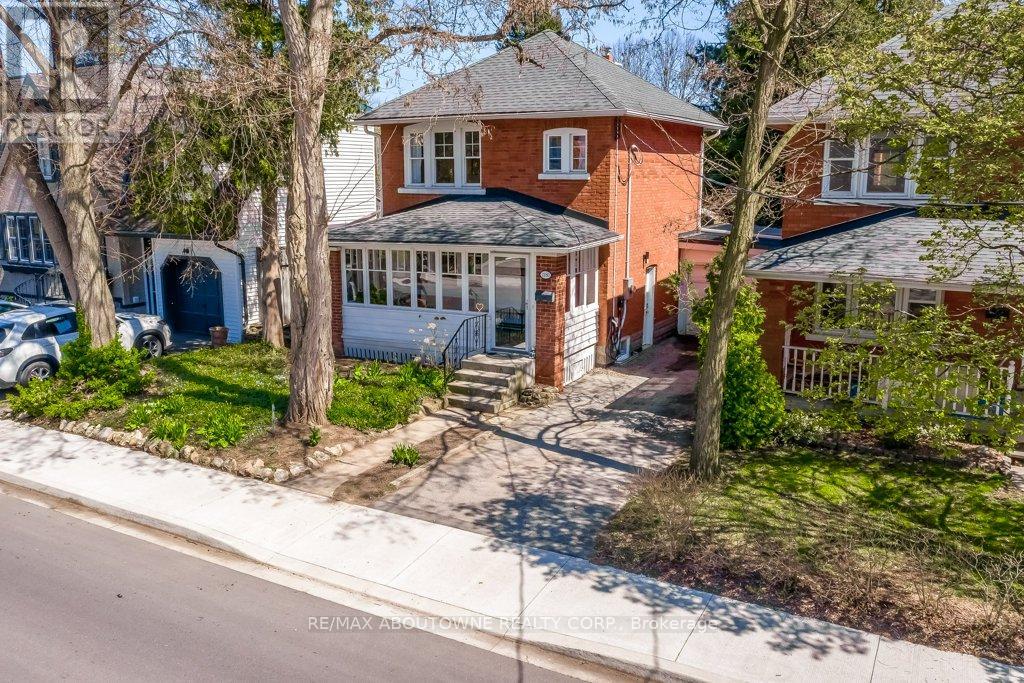 2180 CAROLINE STREET - 34