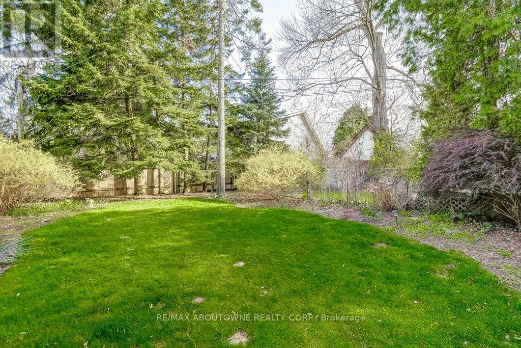 2180 CAROLINE STREET - 31