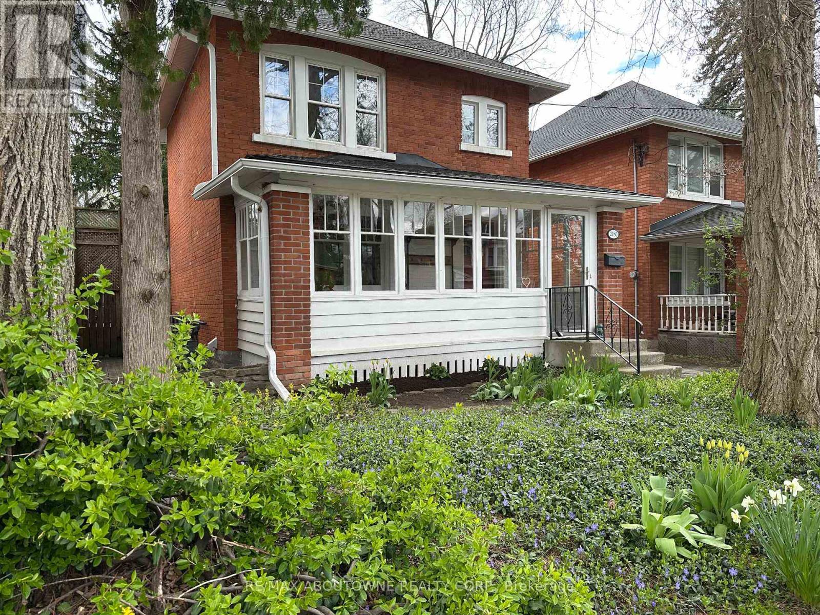 2180 CAROLINE STREET - 39