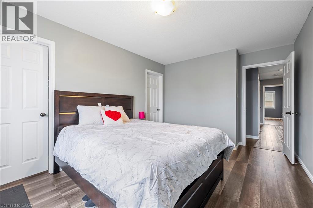20 GILLESPIE Drive - 27